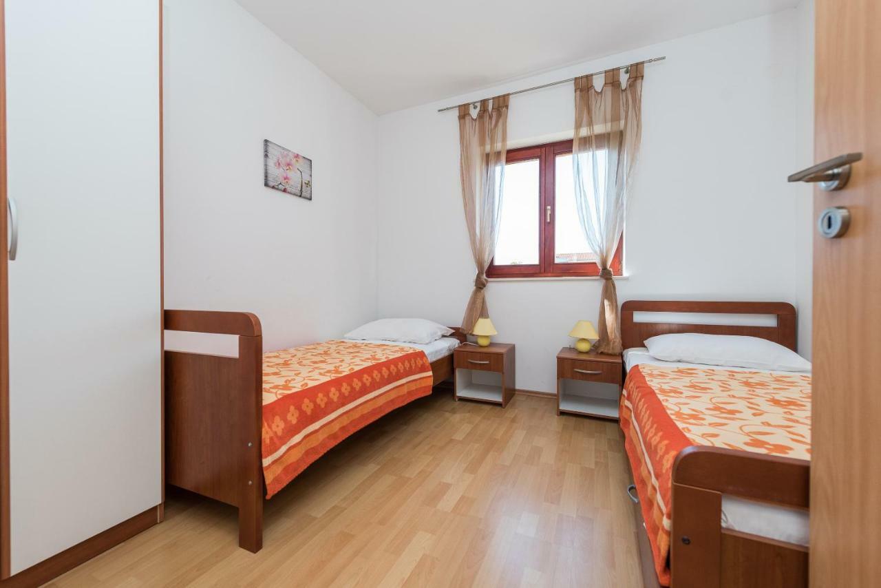 Apartments Blandona Biograd Na Moru Esterno foto