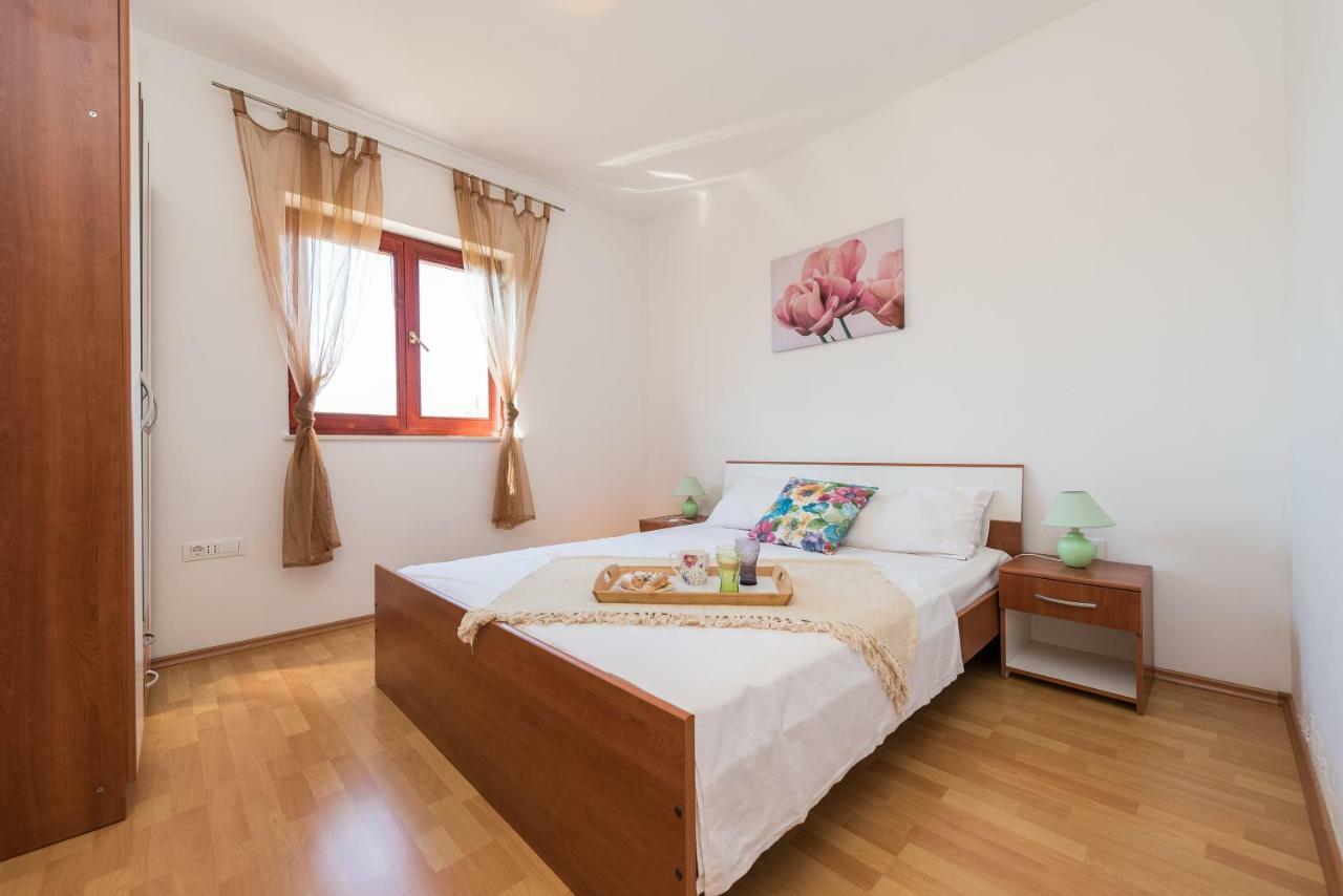 Apartments Blandona Biograd Na Moru Esterno foto