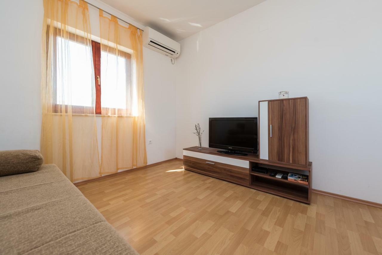 Apartments Blandona Biograd Na Moru Esterno foto